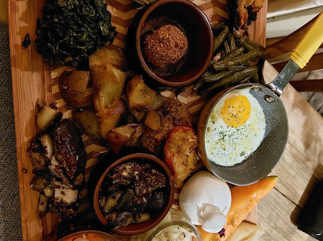 Elephant & Castle bar-pizzeria