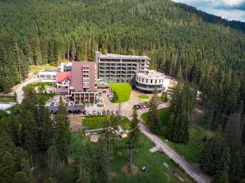 Moroeni酒店住宿-Hotel Pestera Wellness & Spa *****