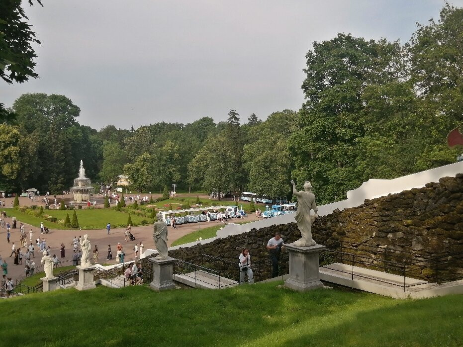 Nizhniy Park-彼得霍夫必去景点