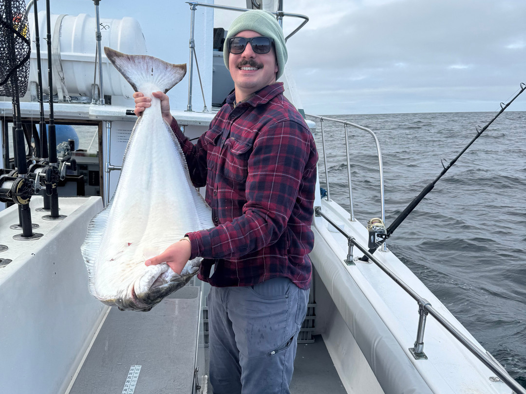 North Country Charters-荷马必去景点