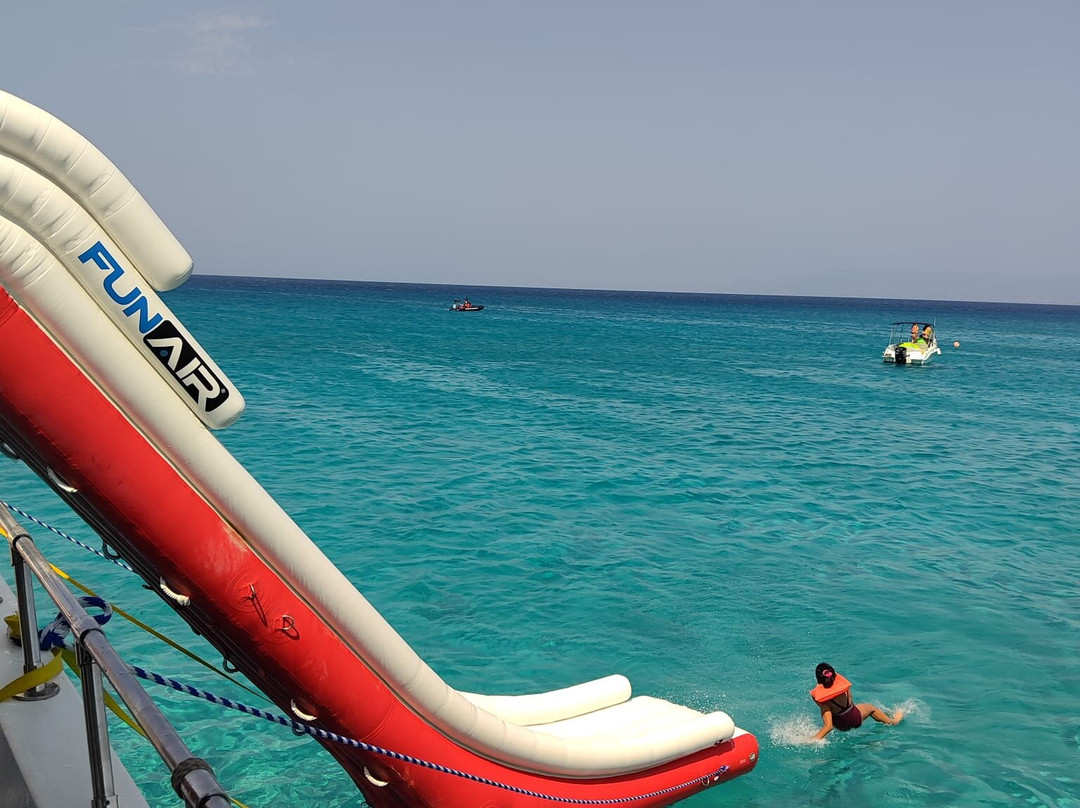 Alkion Glass Bottom Boat-Latchi必去景点