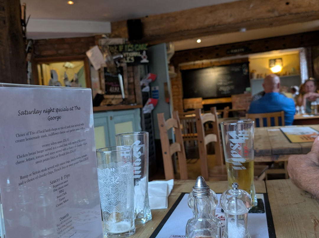 The George Inn & Millingbrook Lodge主图