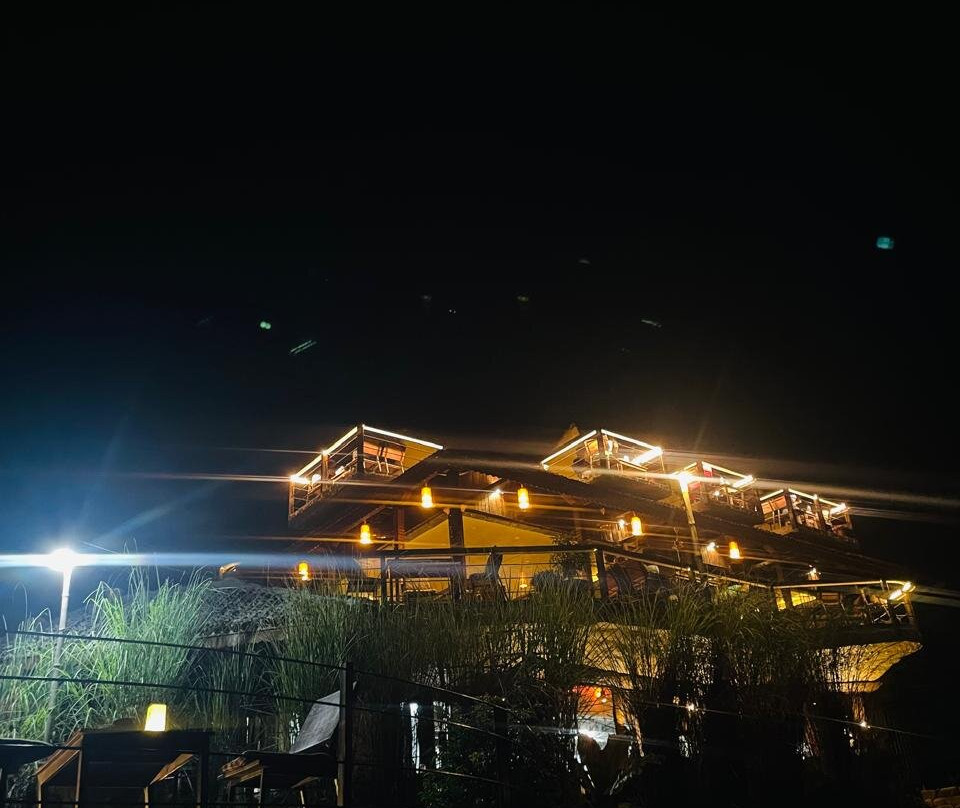 Kinaar Restaurant & Bar