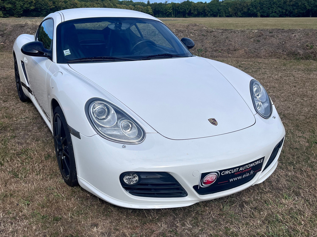 Circuit Automobile EIA-Pont-L'Eveque必去景点