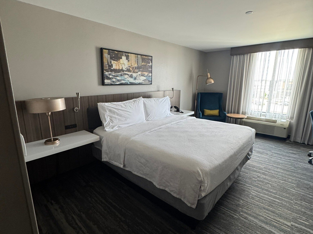 Hilton Garden Inn Milwaukee Brookfield Conference Center主图