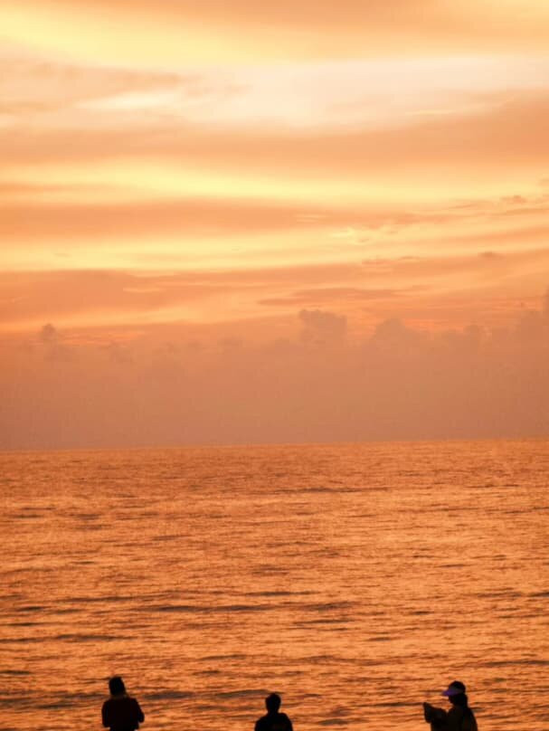 Ferringhi Bay-峇都丁宜必去景点