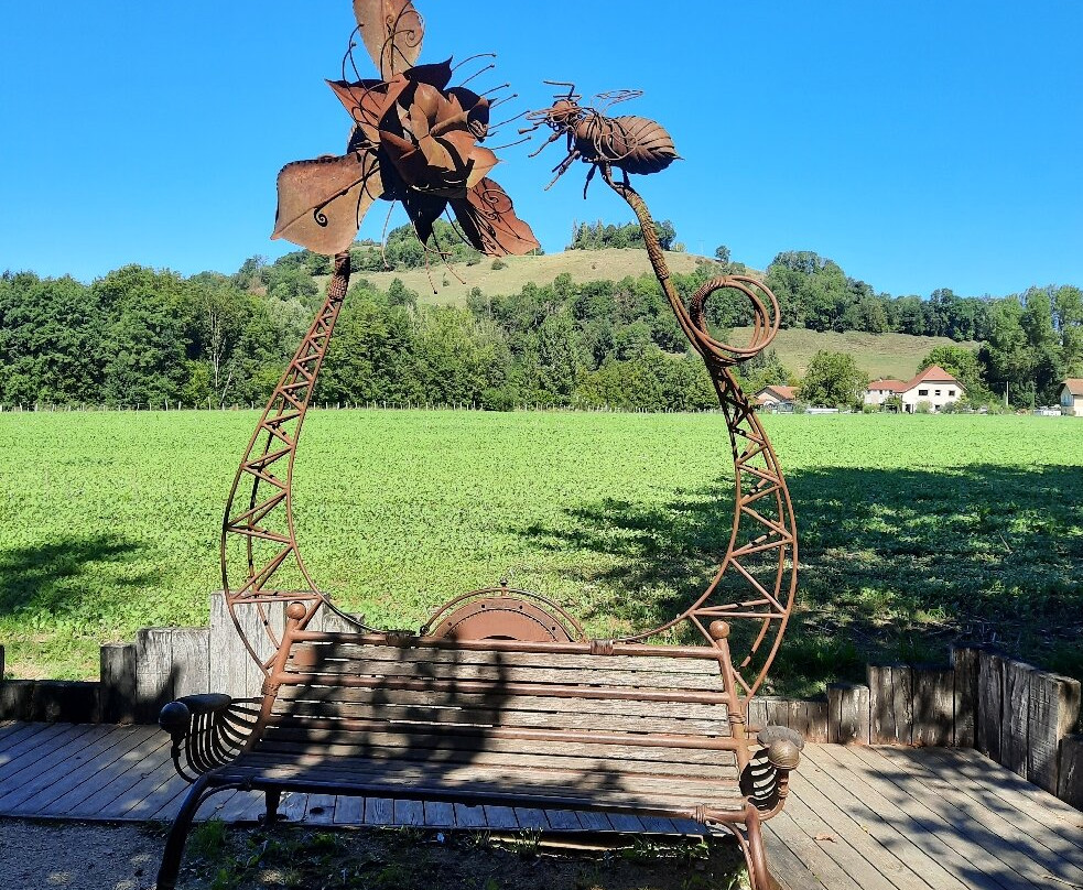 Chemin Des Marais De La Véronnière Et Du Courbon-Paladru必去景点
