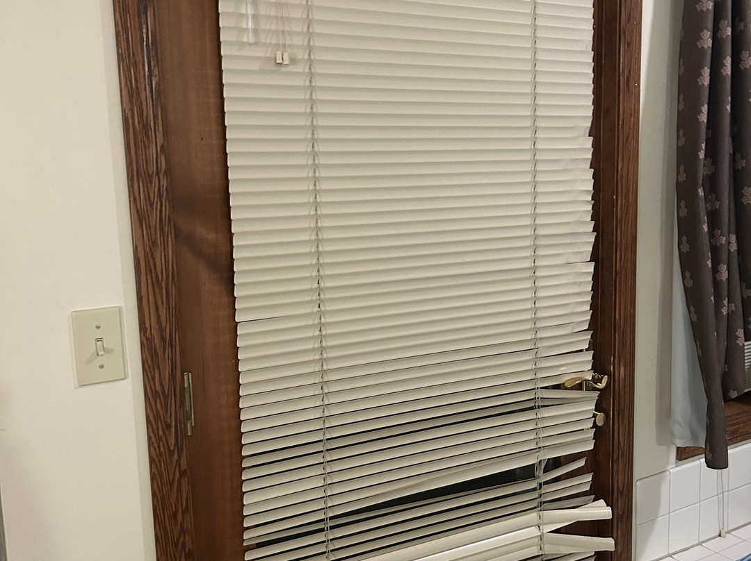 Sand Bay Beach Resort主图