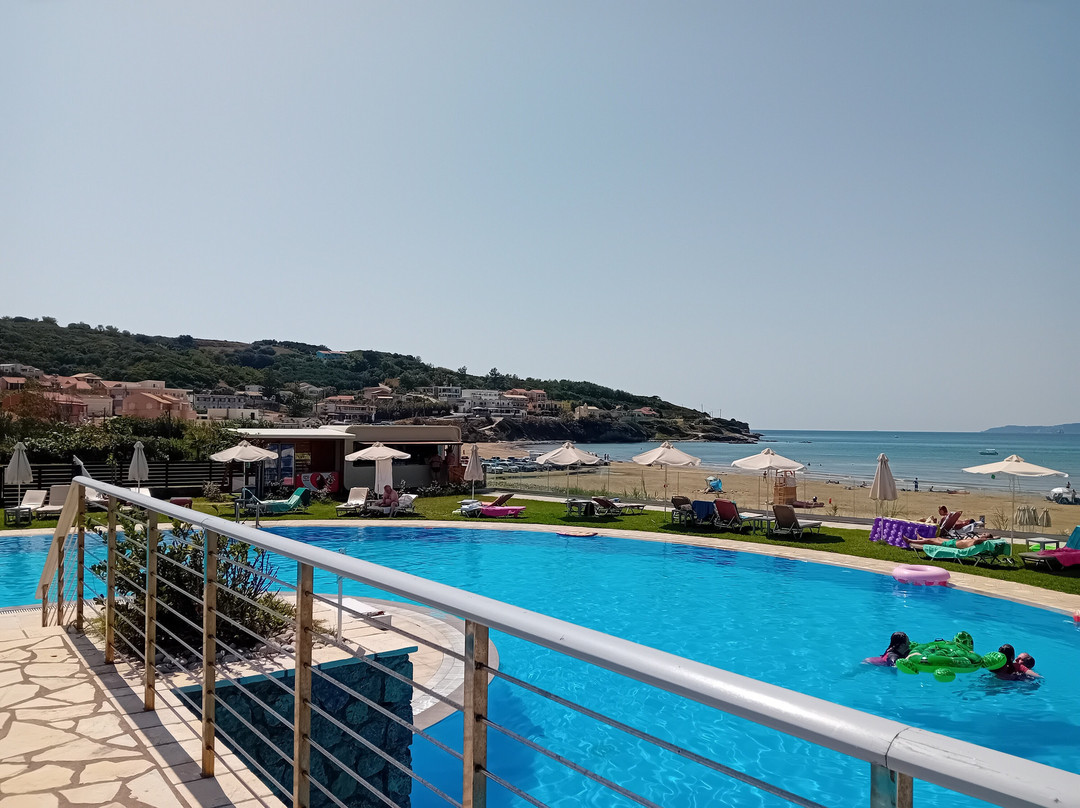 Athina Hotel主图