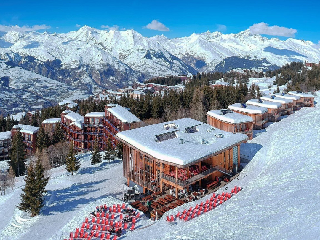L'Aiguille Grive Chalets Hotel主图
