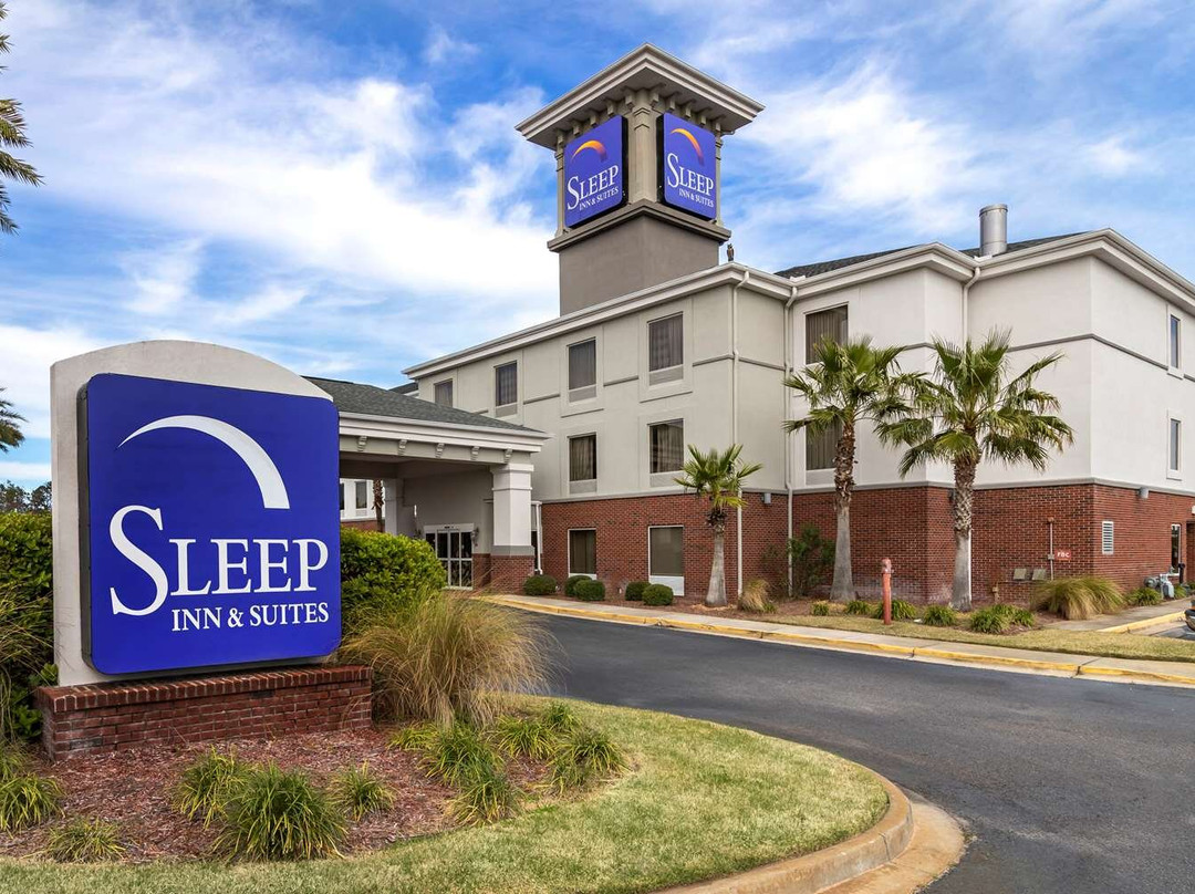 Sleep Inn & Suites
