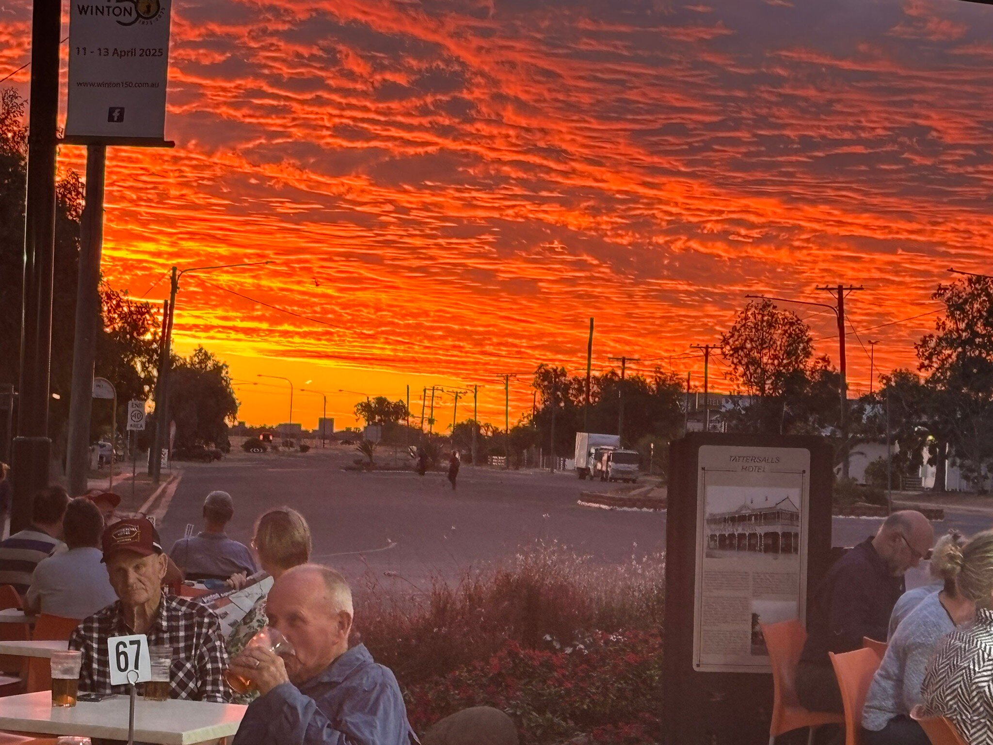 Tattersalls Hotel Van Park-官方