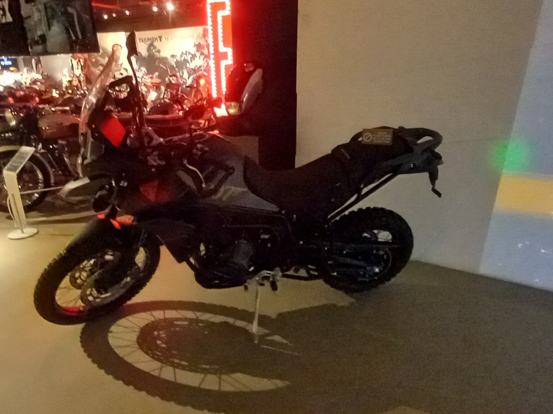 Triumph Factory Visitor Experience-欣克利必去景点
