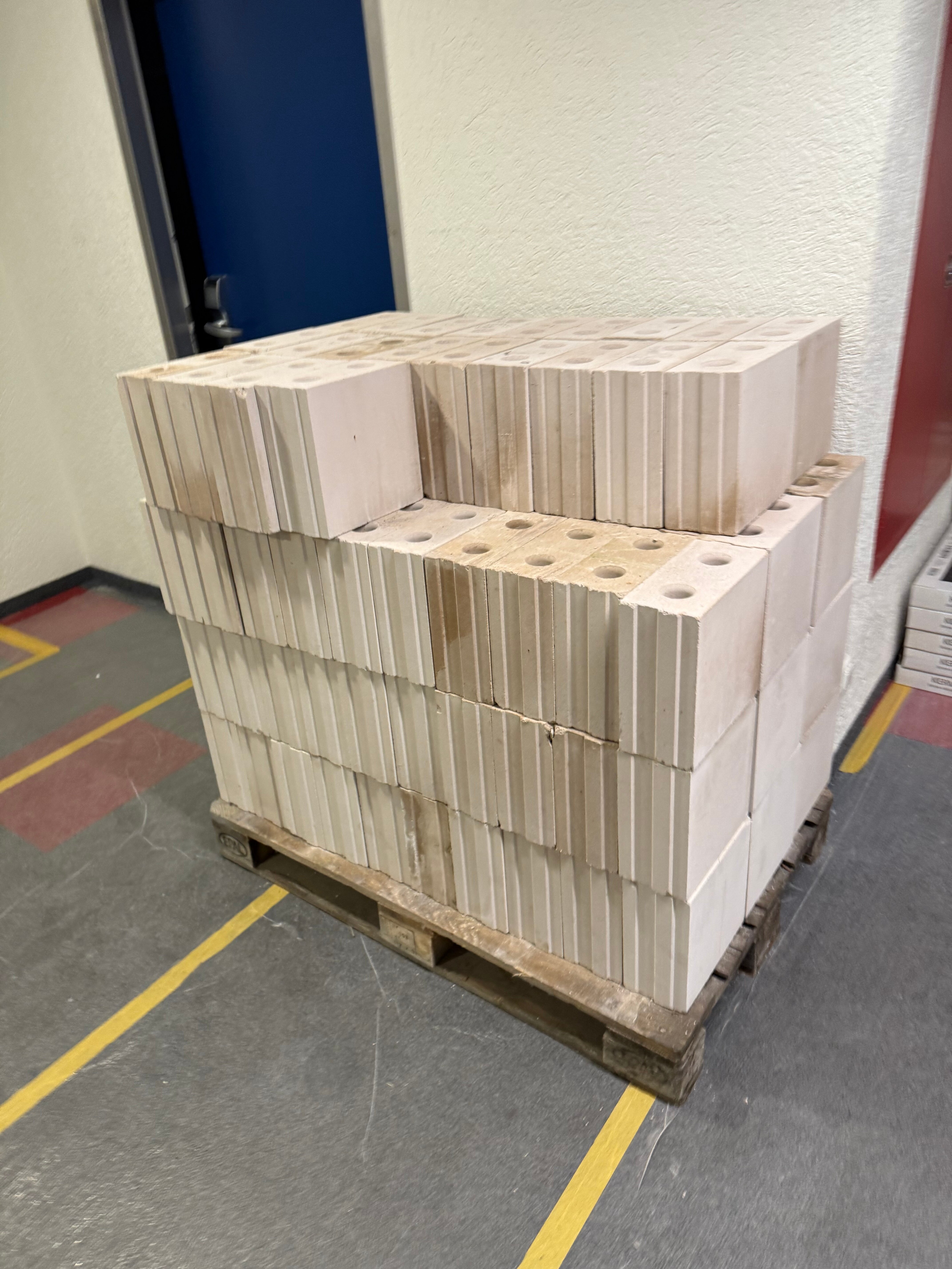 宜必思爱尔福特阿尔斯塔特酒店-客卧