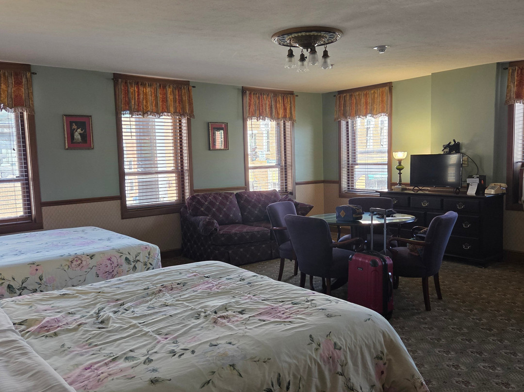 米勒斯堡酒店主图