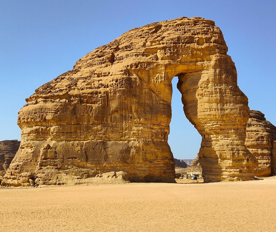 Jabal AlFil (Elephant Rock)-AlUla必去景点
