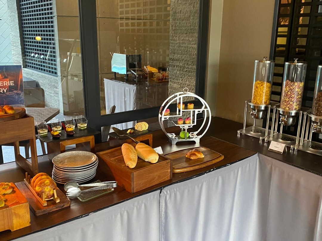 ASTON Cilegon Boutique Hotel主图