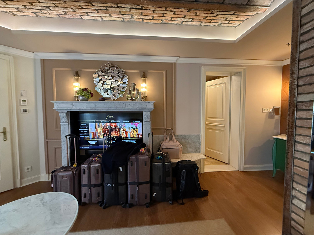 布达佩斯阿丽亚酒店主图