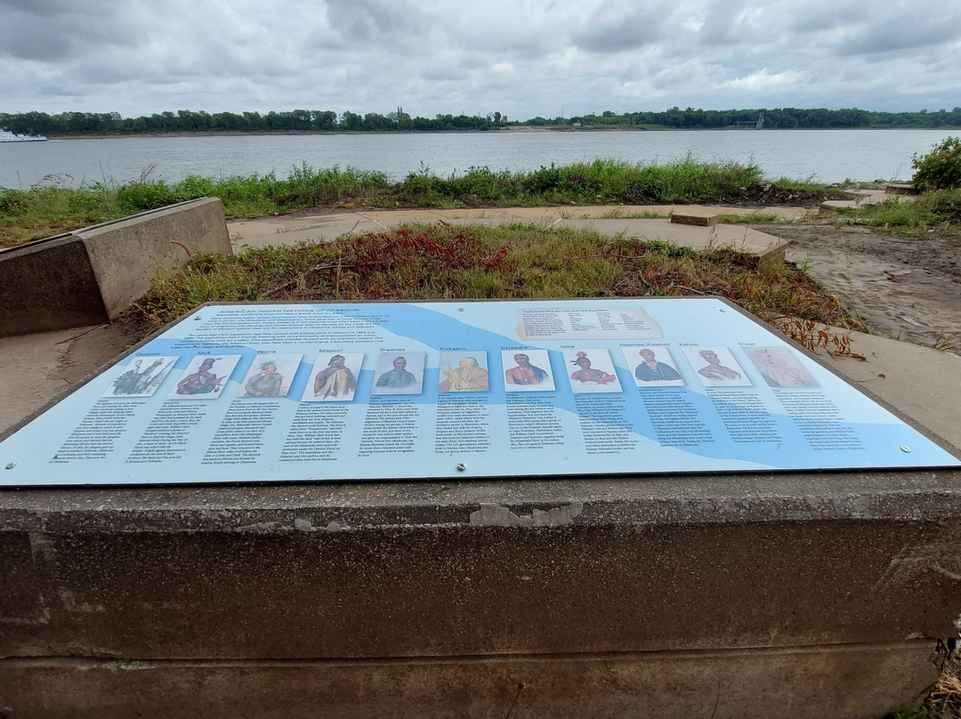 Edward Ted and Pat Jones- Confluence State Park-West Alton必去景点