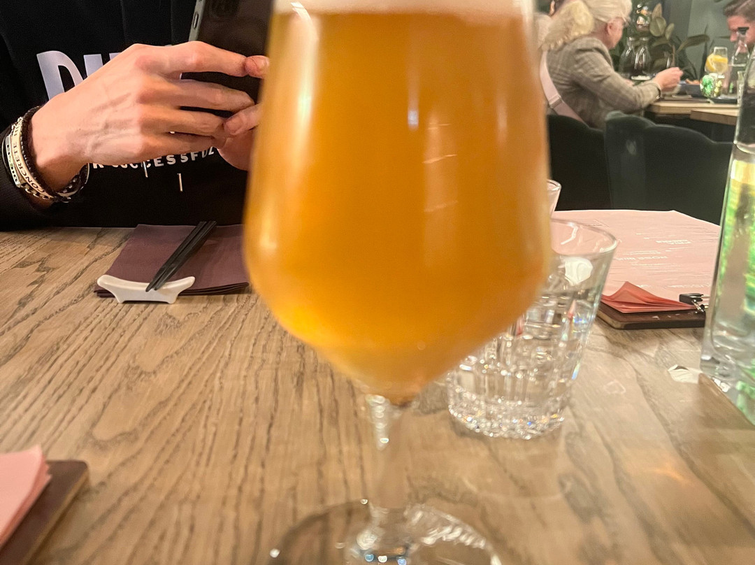 Mei Rose Rooftop Bar & Bistro