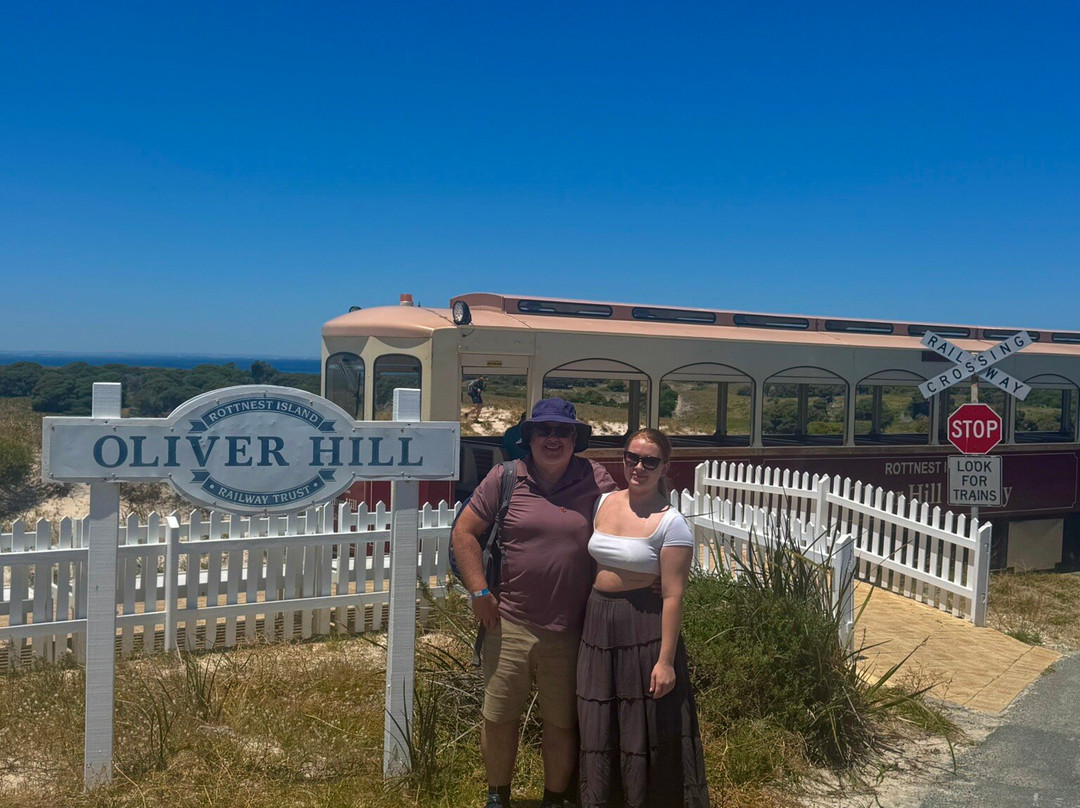 Australian Pinnacle Tours-珀斯必去景点