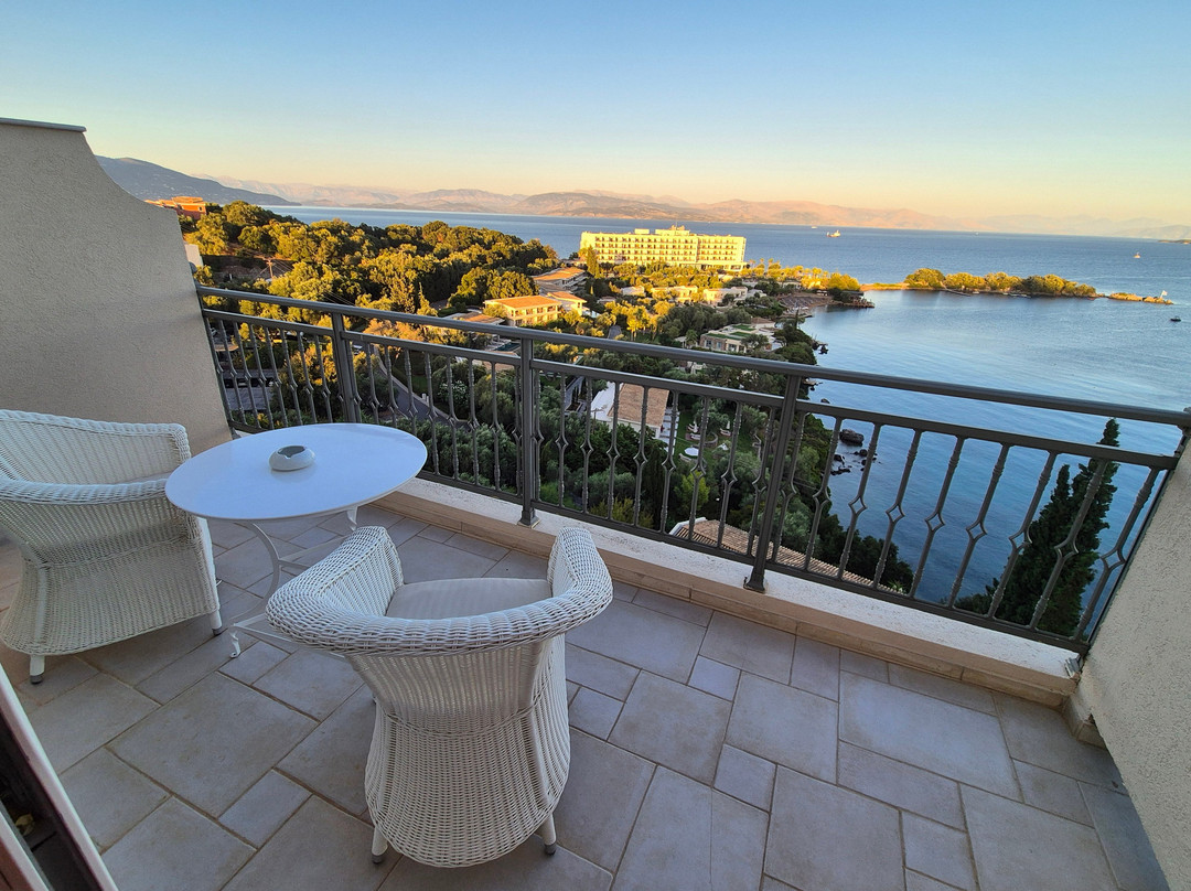 Grecotel Eva Palace主图