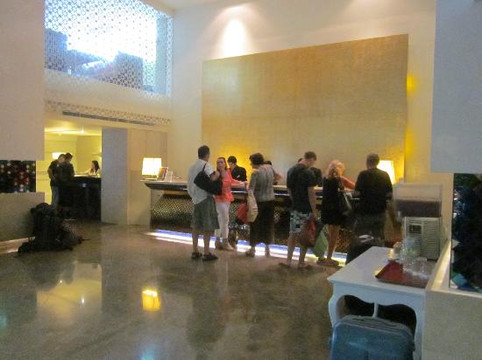 是隆优尼可酒店主图