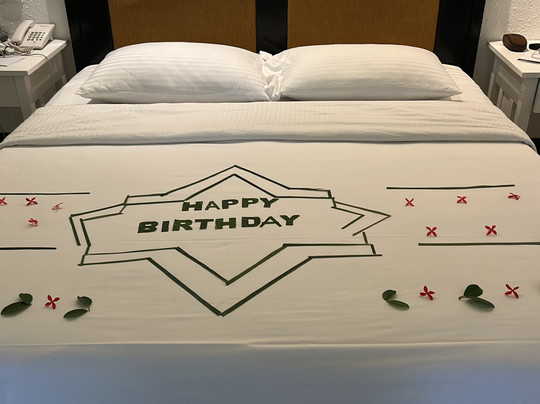 雅暗礁艾莱霍酒店主图