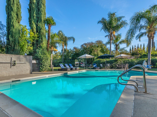 大学公园旅馆&套房酒店主图