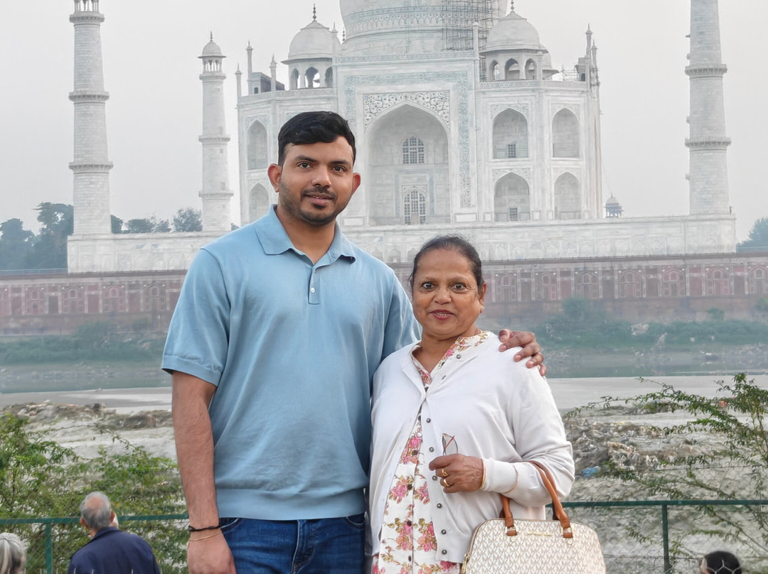 Taj club Holiday-阿格拉必去景点