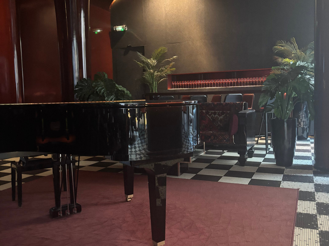 勒斯班斯巴黎酒店主图