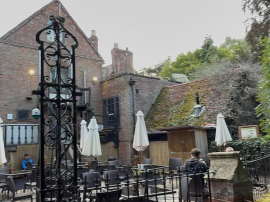 Old Mill Hotel主图