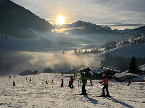 Snowacademy Saalbach - Skischool-萨尔溪必去景点