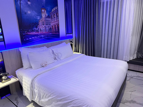 Ratri Hotel Phuket Old Town主图