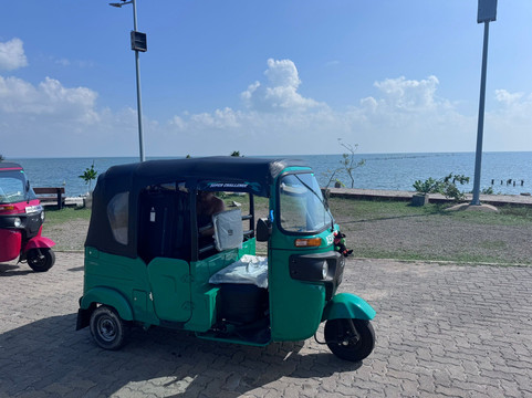 Tuk Tuk Rental Negombo-尼甘布必去景点