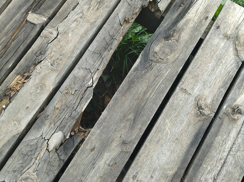 Lake Agias-Agia必去景点