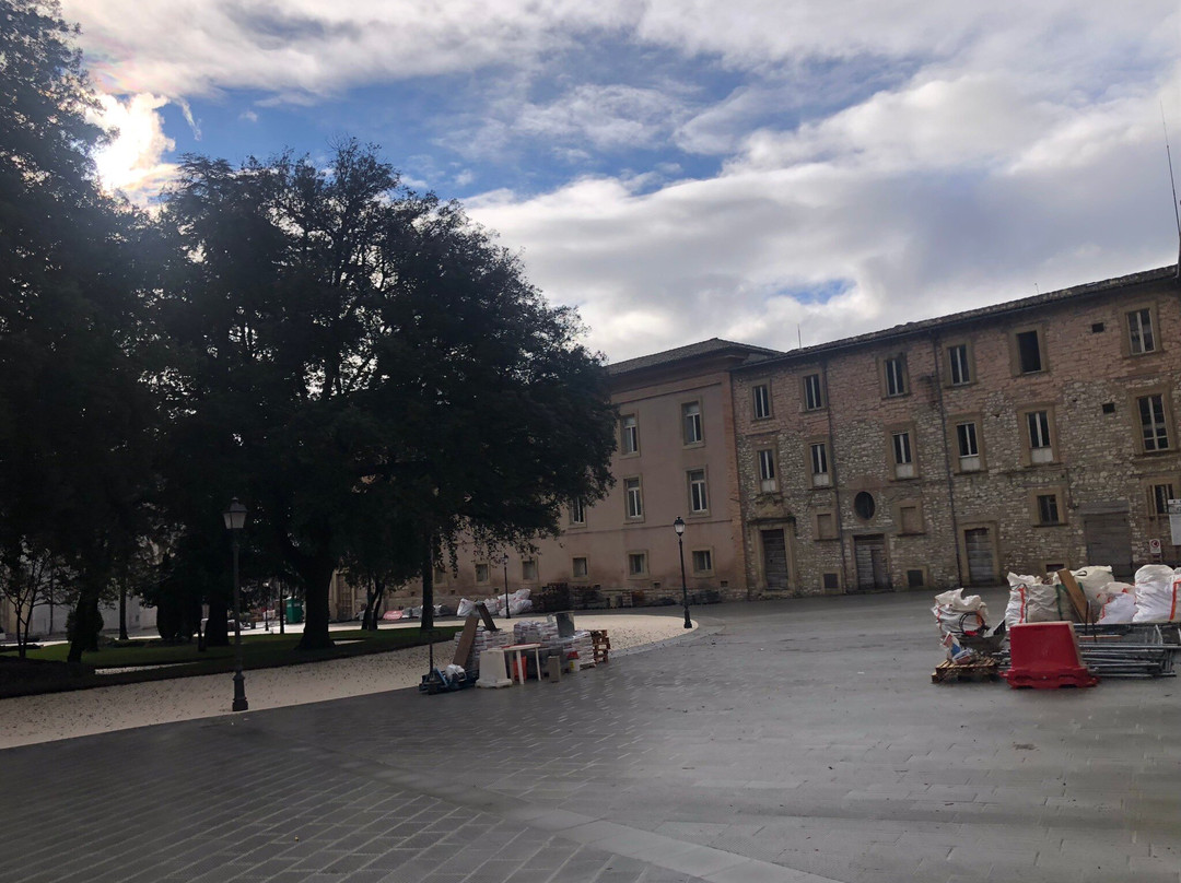 Piazza Quaranta Martiri