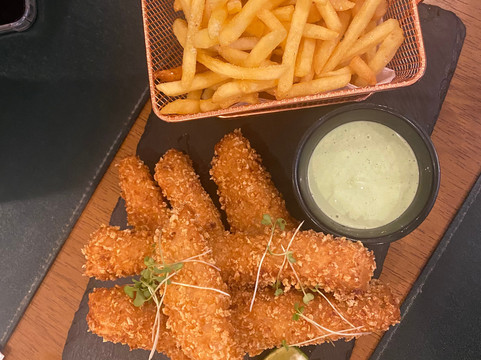 凯艺酒店-戈亚尼亚主图