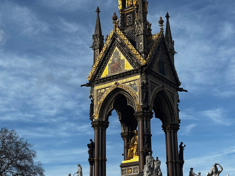The Albert Memorial-伦敦必去景点