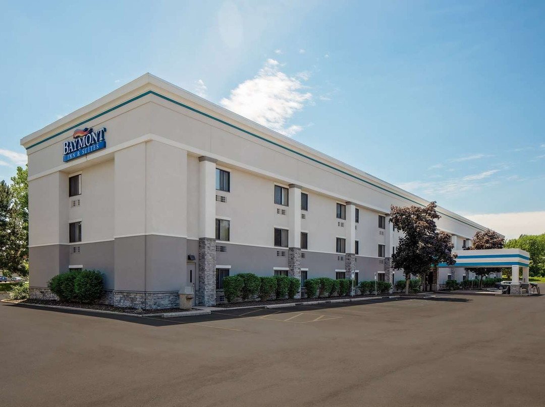 底特律机场-罗穆勒斯呗盟套房酒店