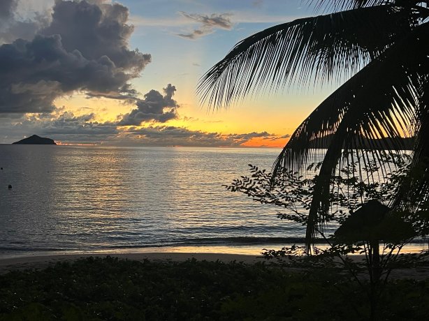 莫埃利岛拉卡小屋旅馆-官方