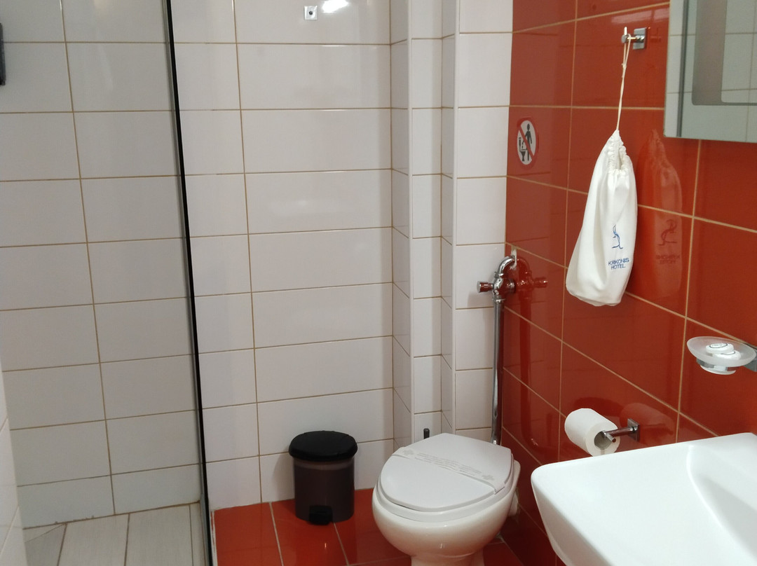 克里科尼斯酒店主图