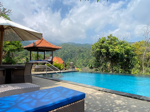 巴图塞隆丁别墅主图