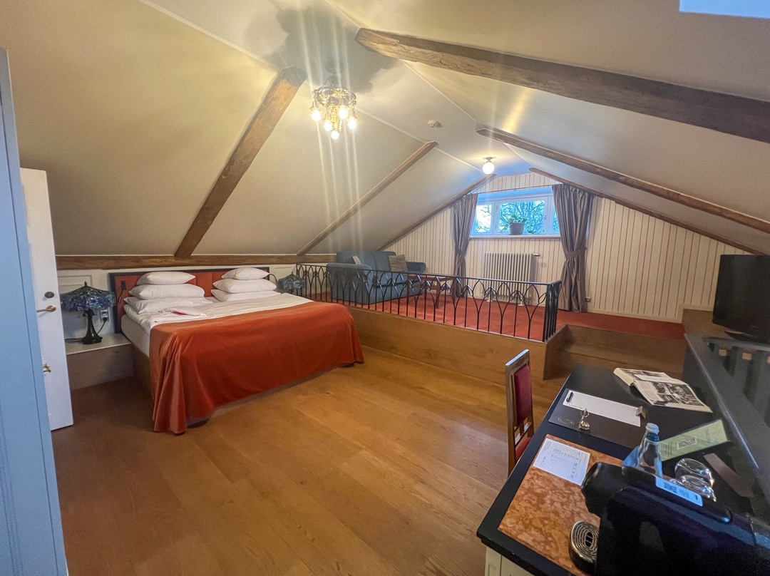 豪华新艺术酒店-阿门德别墅主图