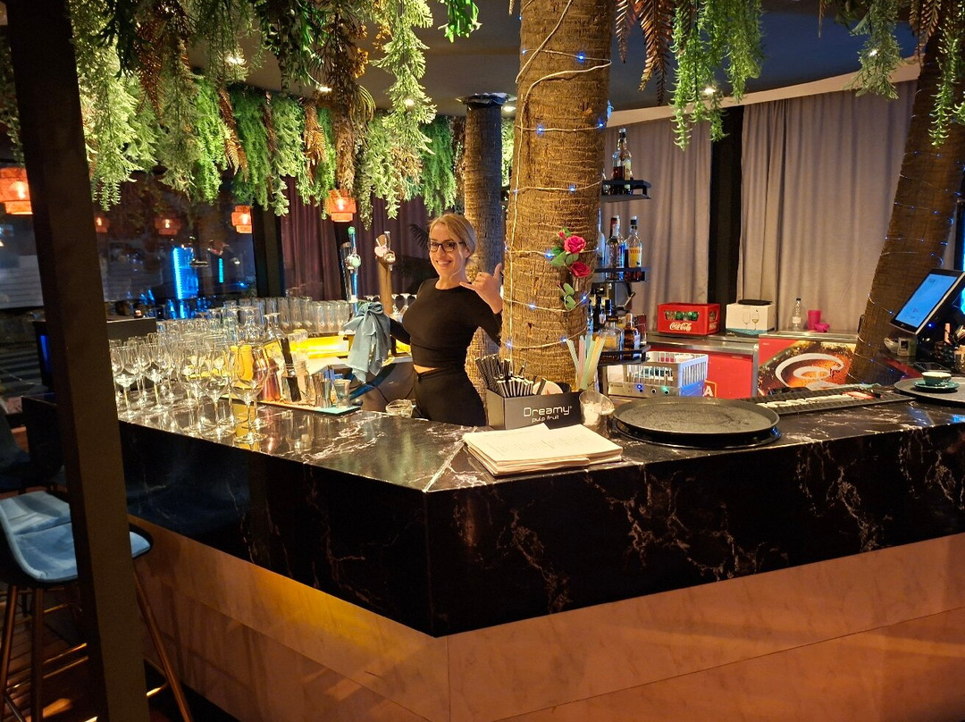 The Grill House San Agustin