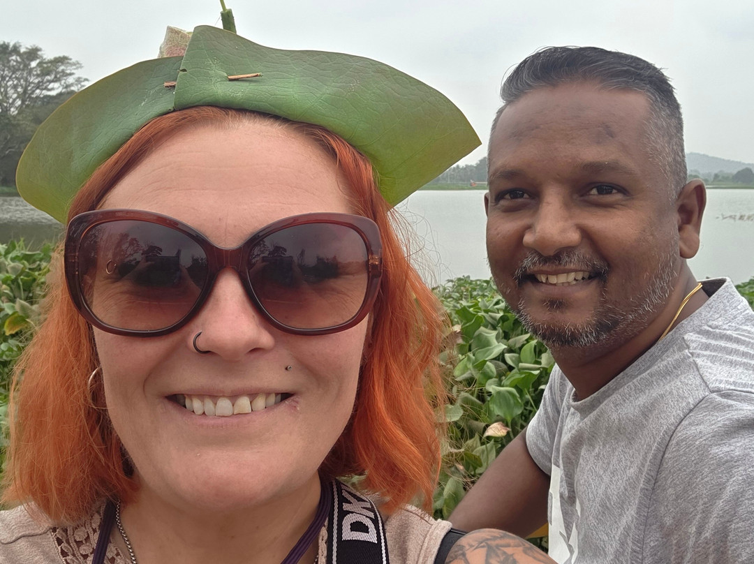 Chauffeur Guide Francophone au Sri Lanka 🇱🇰 (Yohan) Sense Of Lanka Travel-康提必去景点