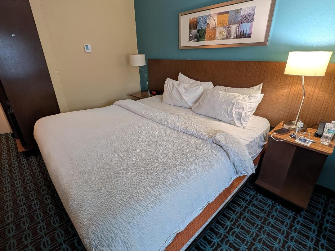 代顿南万枫酒店及套房主图