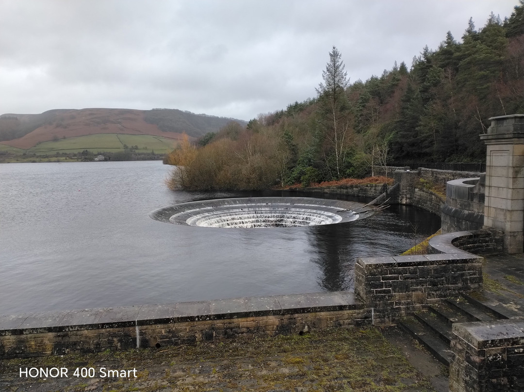 Ladybower Reservoir Plugholes-Bamford必去景点