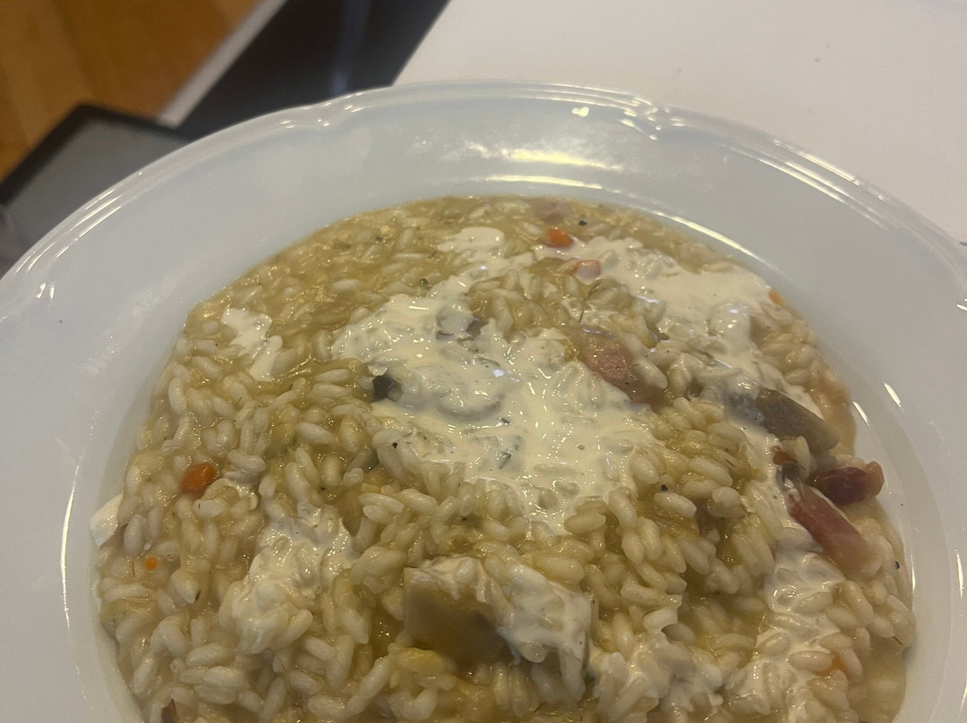 马勒内维度假村主图