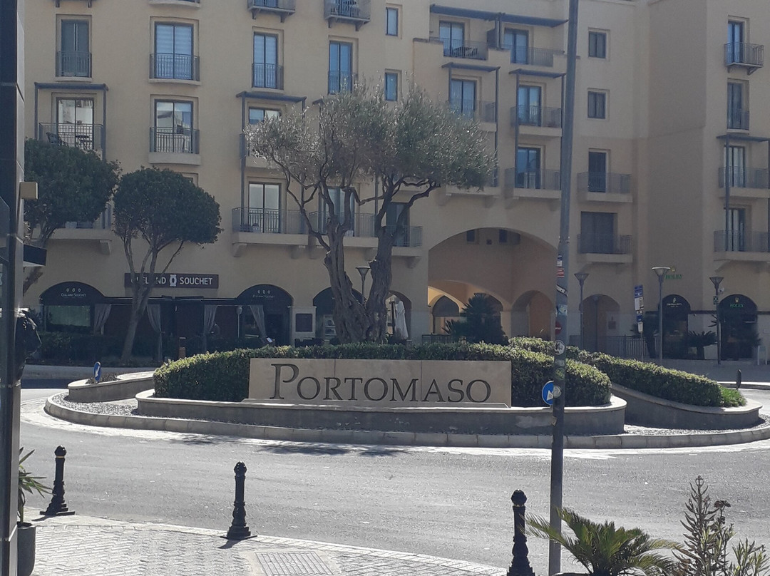Portomaso Marina-圣朱利安斯必去景点